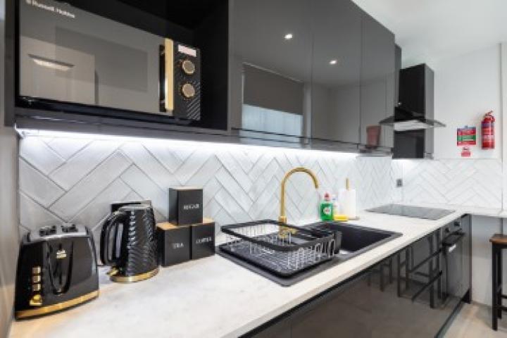 ** Inclusive of council tax, gas, electricity, water, internet and Netflix** Crown Terrace, Cricklewood